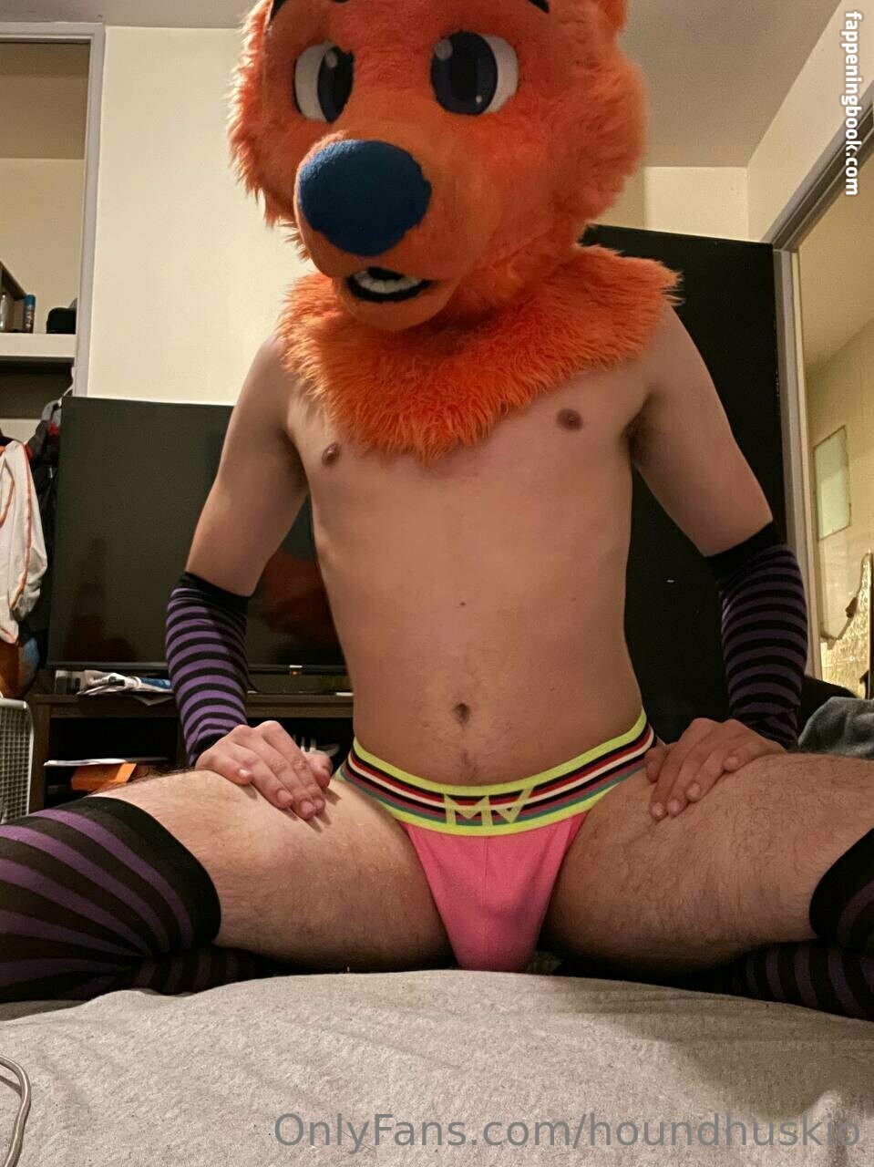 houndhuskio Nude OnlyFans Leaks