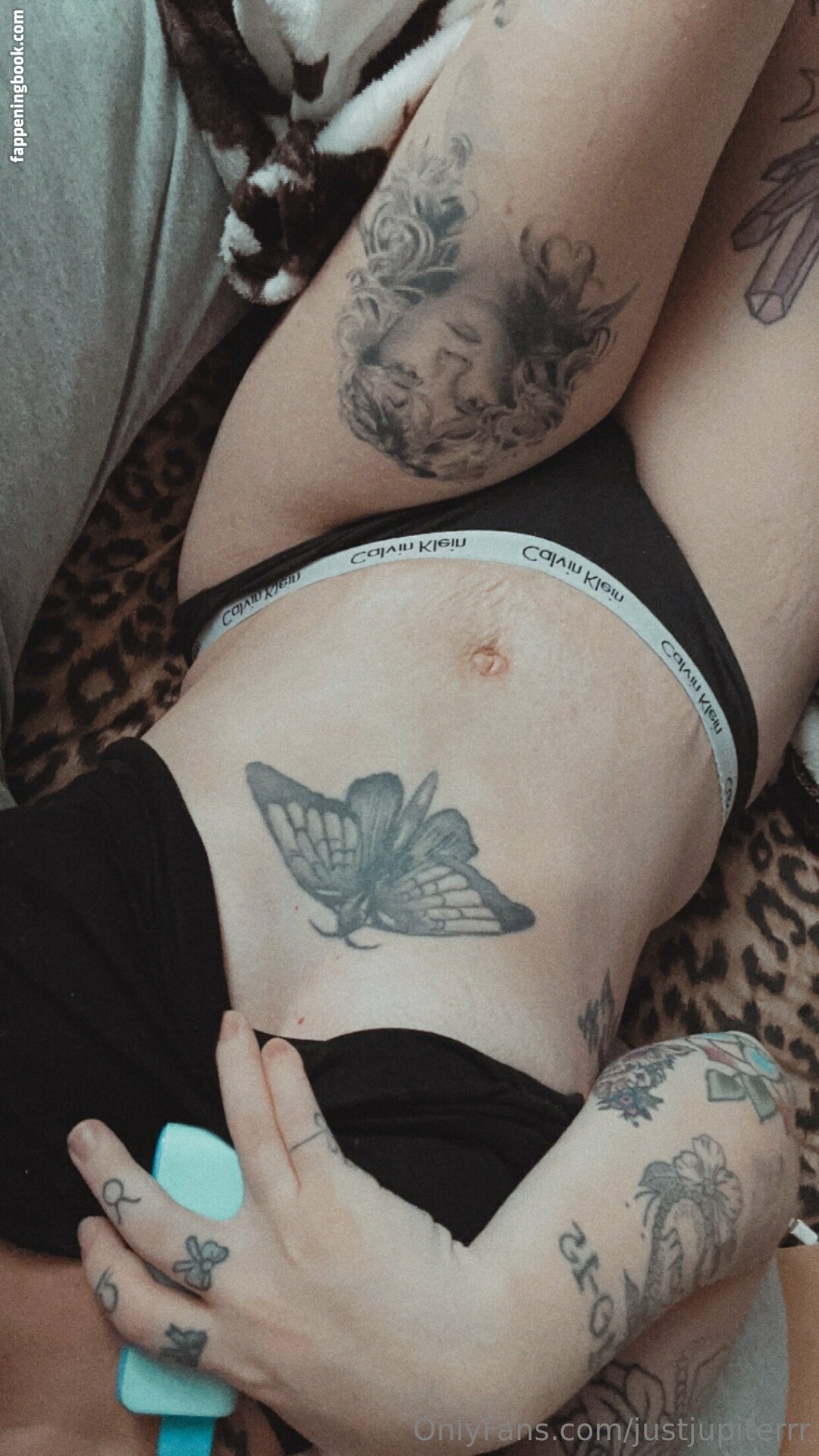 howdyimaspen Nude OnlyFans Leaks