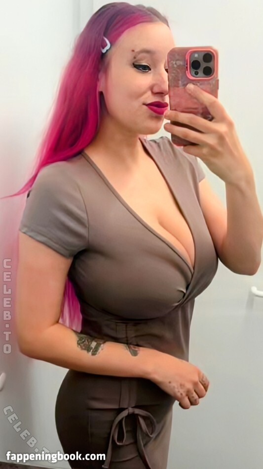 isa.deadpool.girl Nude