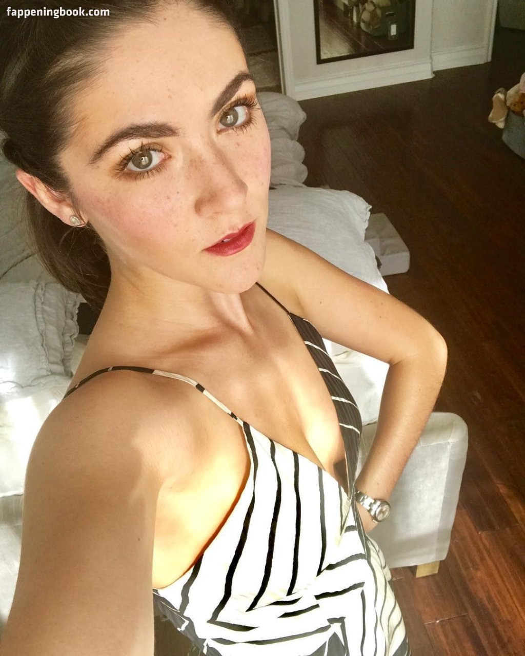 Isabelle Fuhrman Naked