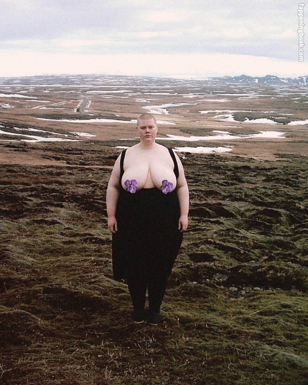 Isold Halldorudottir Nude