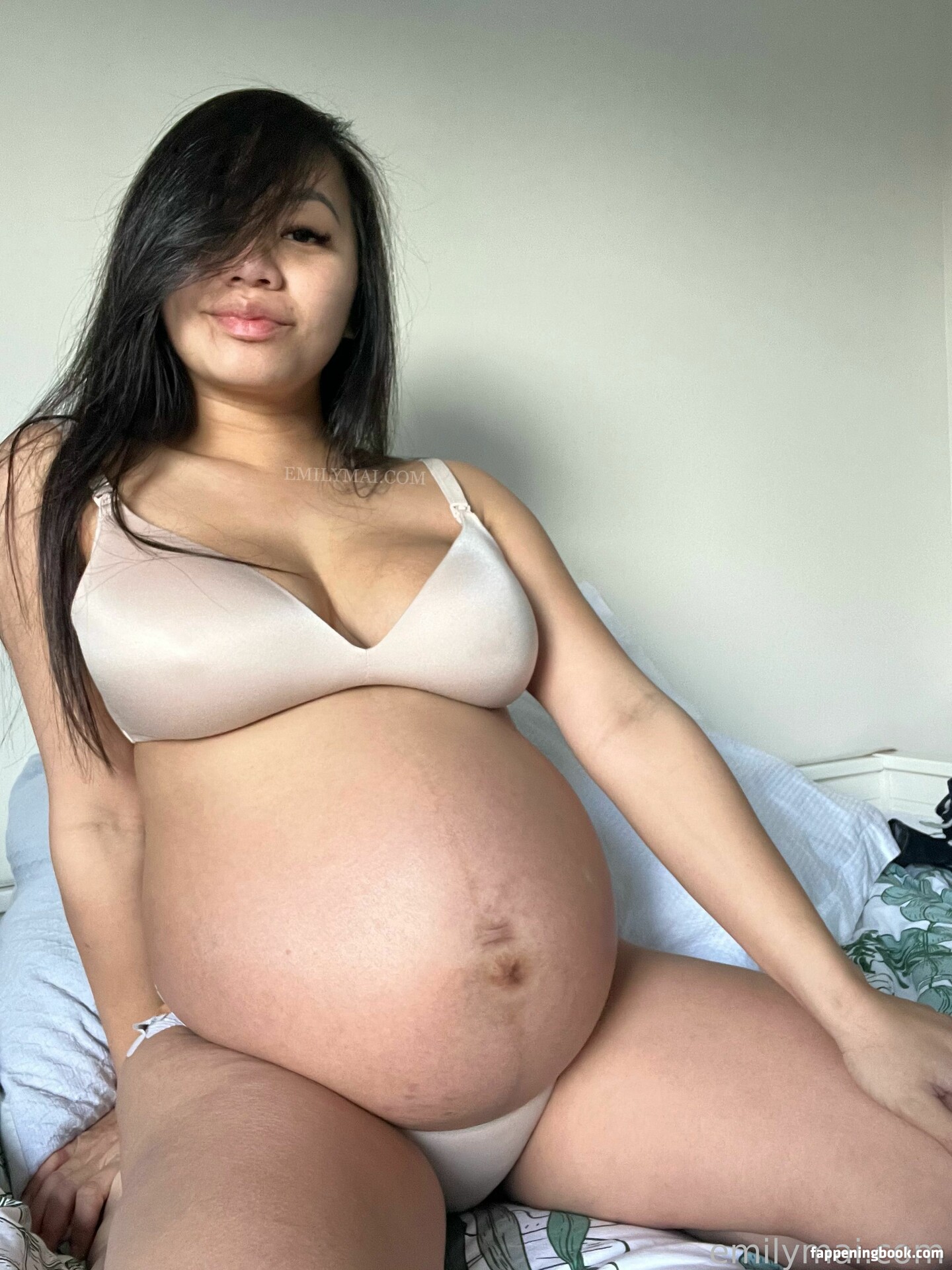 itsemilymai Nude OnlyFans Leaks