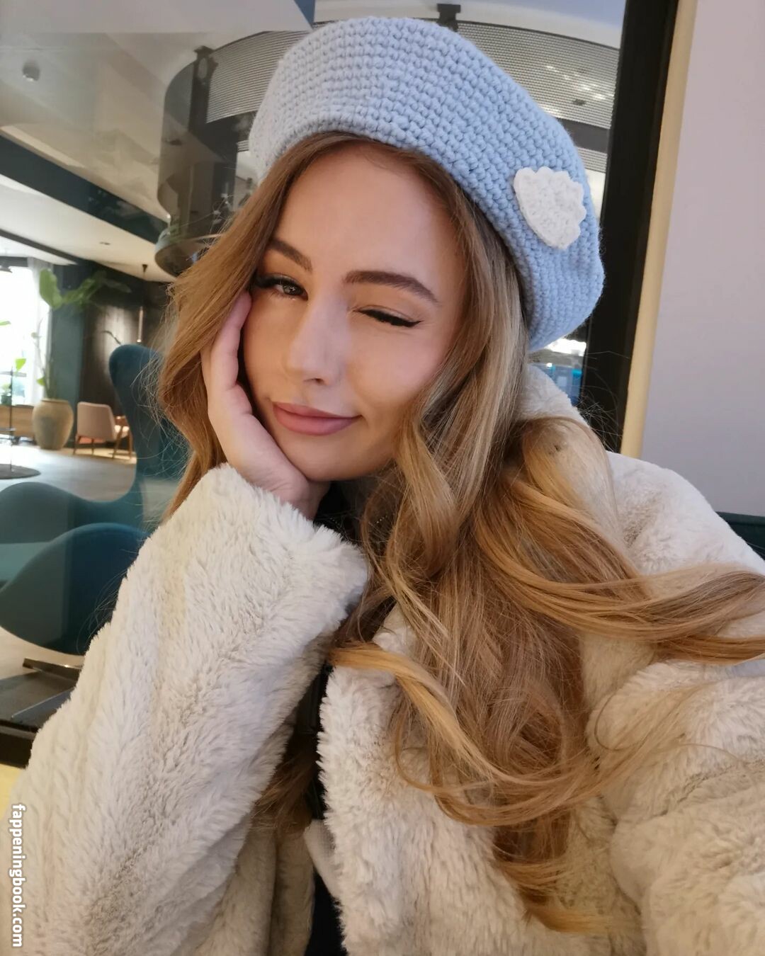 itsSky Fapello Latest Exclusive Leaked Photos