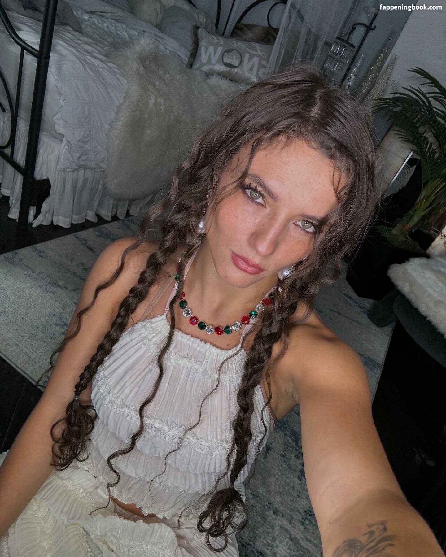 Jade Chynoweth erome Latest Exclusive Leaked Photos