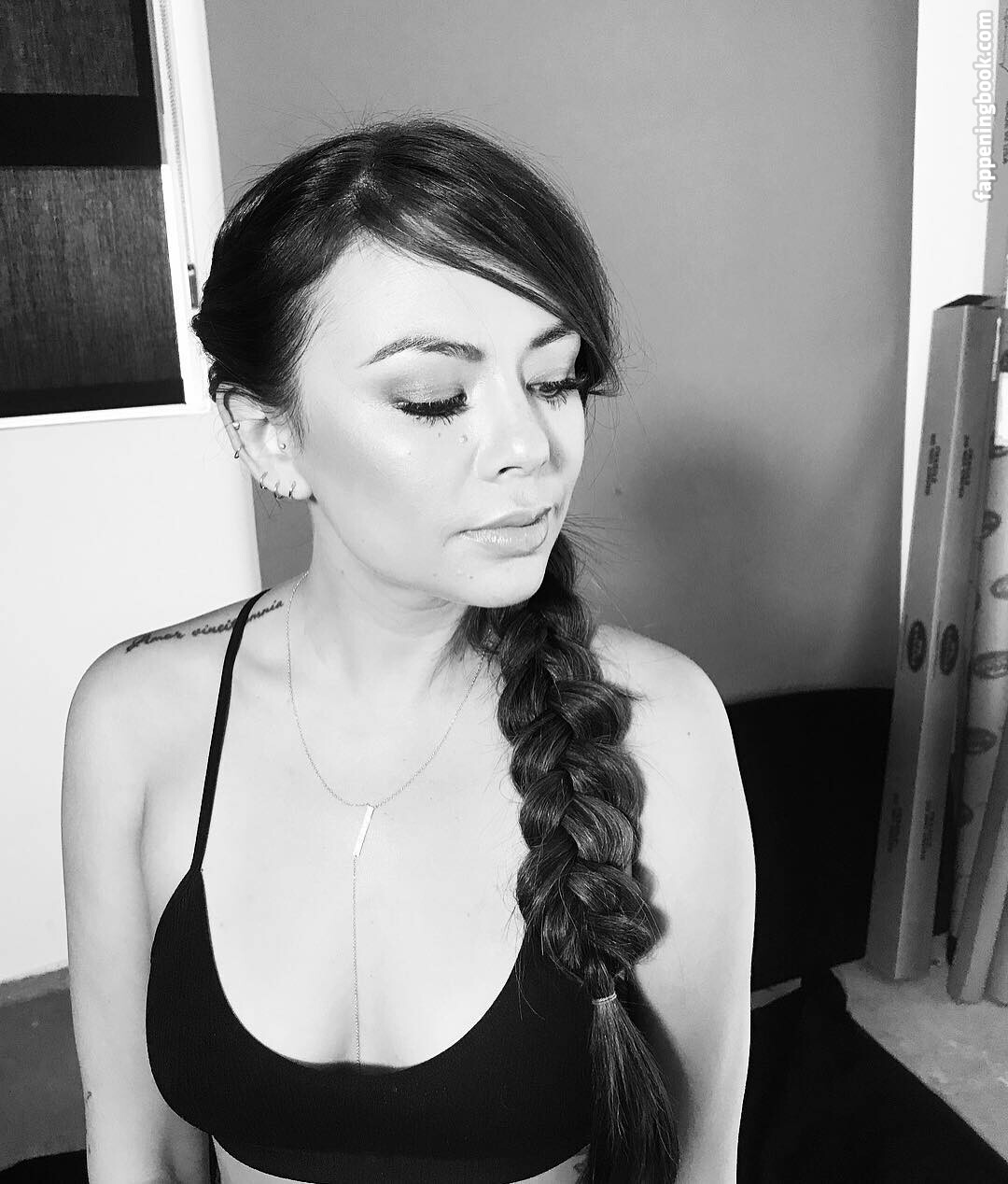 Janel Parrish Fapello Latest Exclusive Leaked Photos