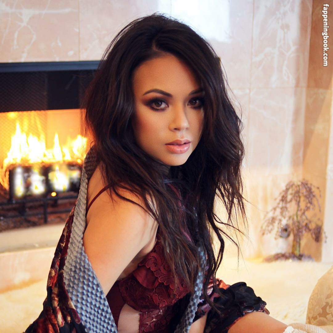 Janel Parrish Nude Onlyfans Leaks Fappening Fappeningbook