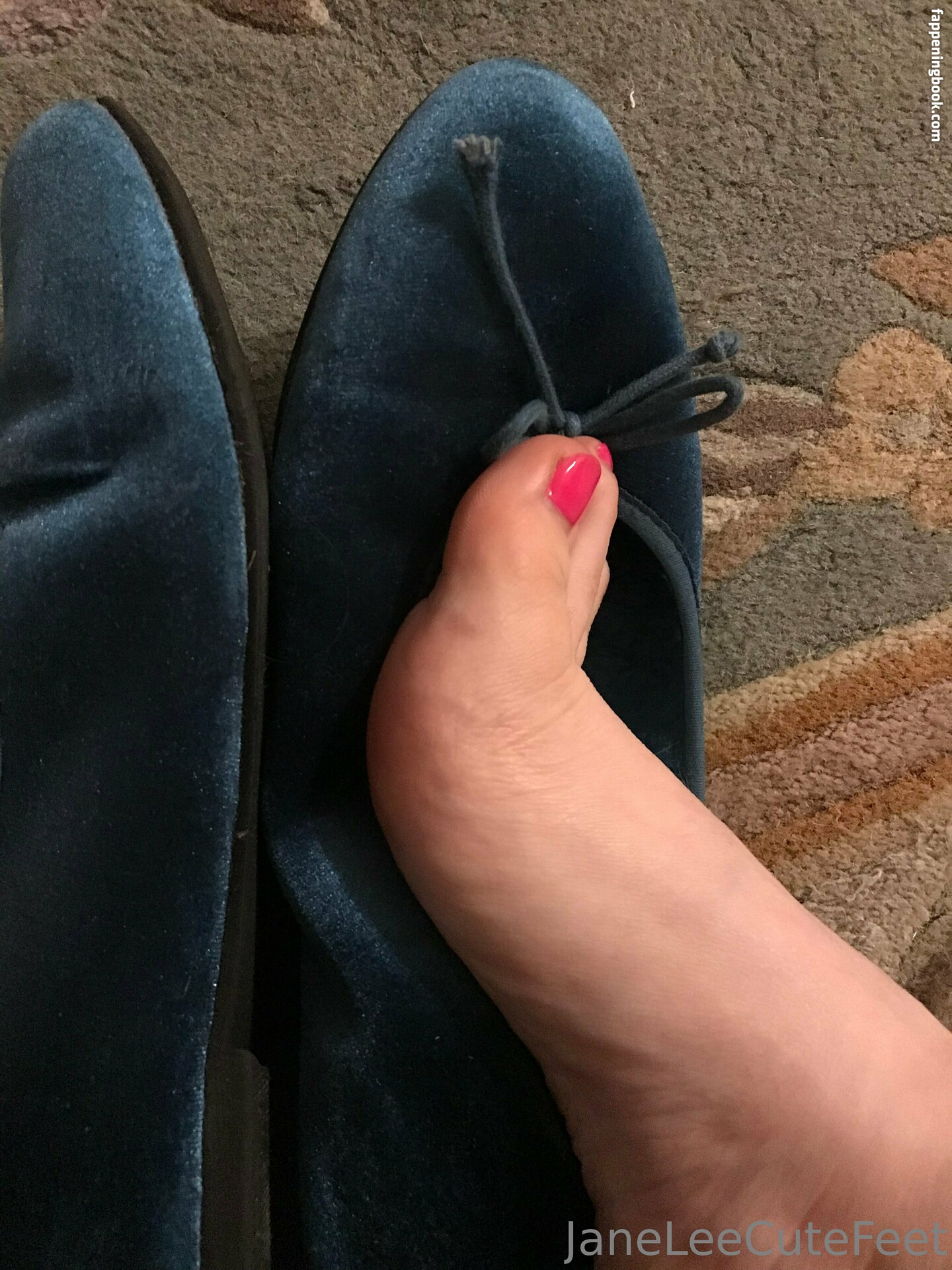 janeleecutefeet Nude OnlyFans Leaks