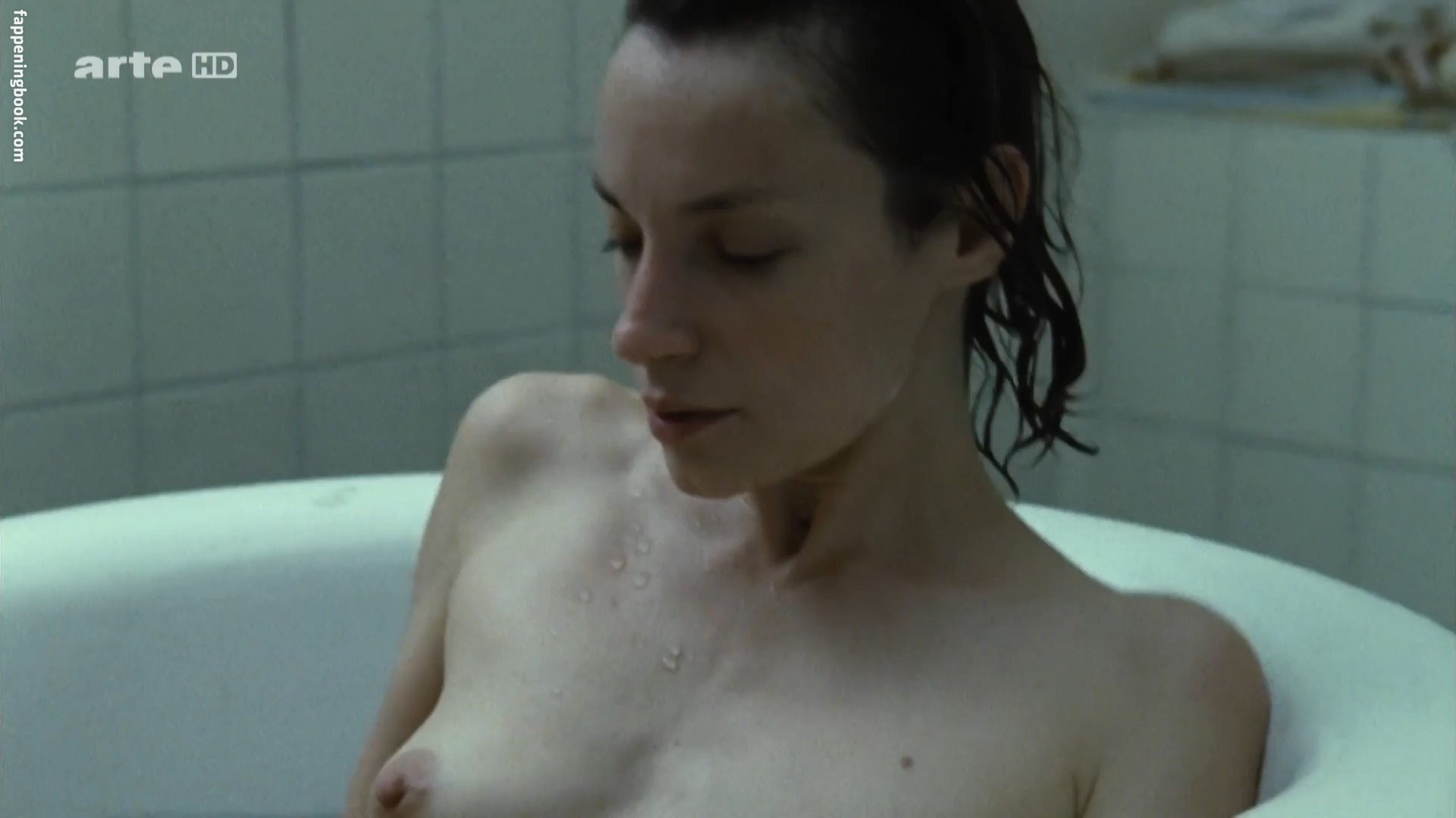 Jeanne Balibar Nude, Sexy, The Fappening, Uncensored - Photo #239294 - Fapp...