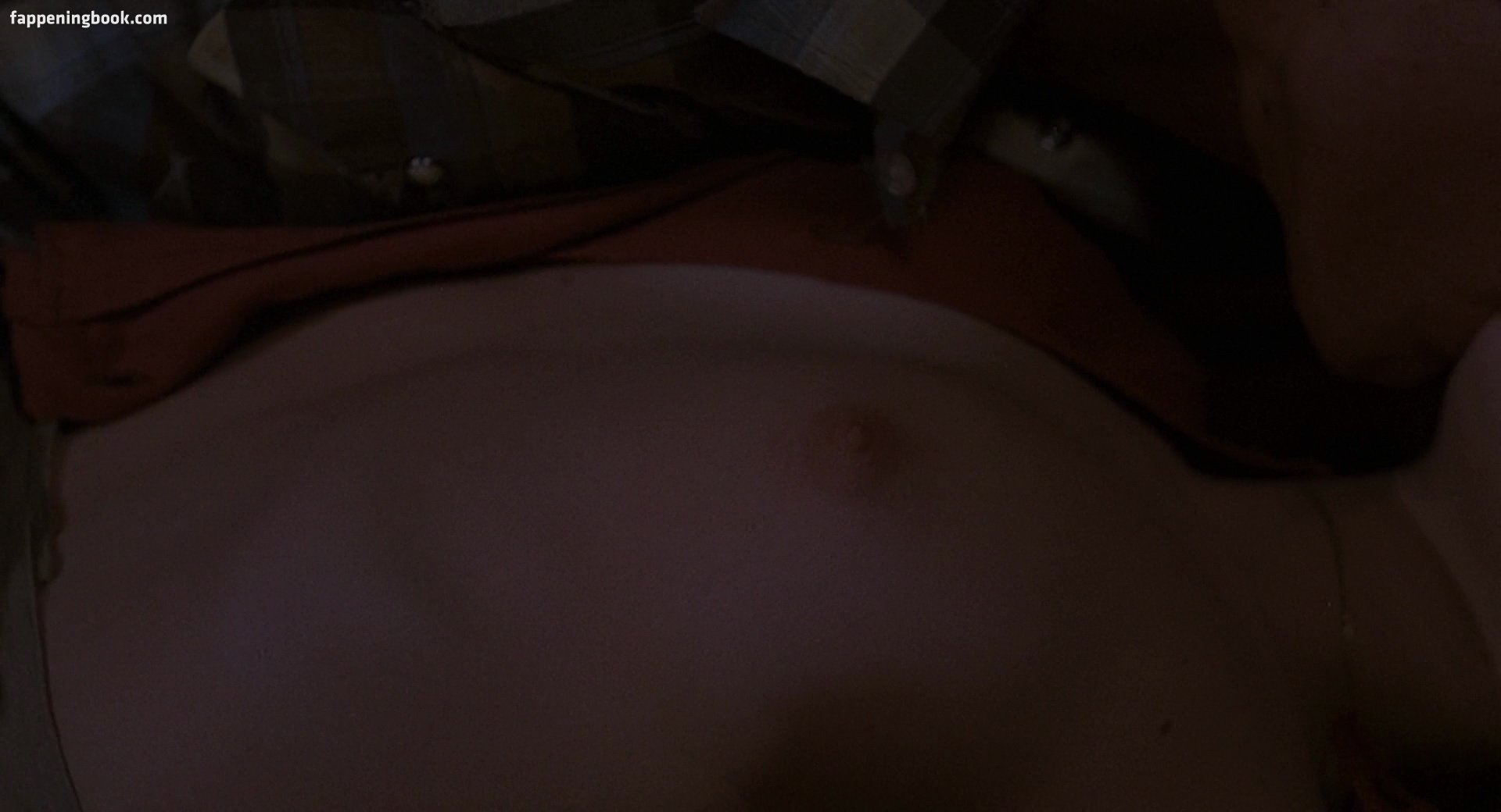 Jennifer Jason Leigh Nude