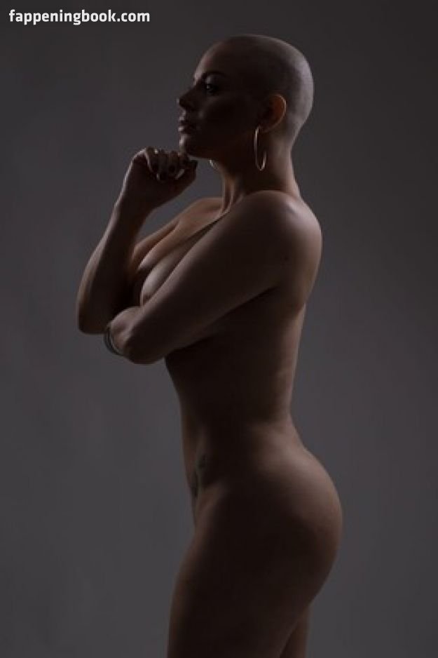 Jessica Lopes  nackt