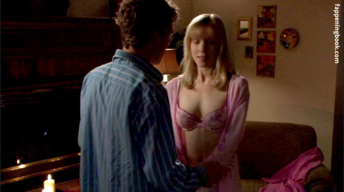 Jessy Schram Nude, The Fappening - Photo #259610 - FappeningBook.