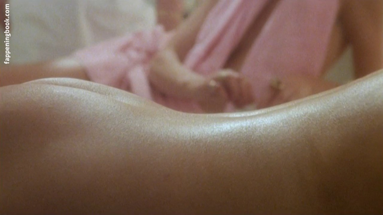 Joan Collins Nude