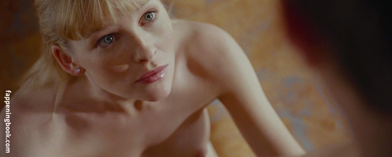 Joanna Page Nude