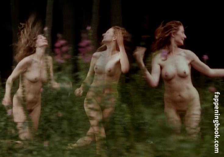 Joely Richardson Nude.