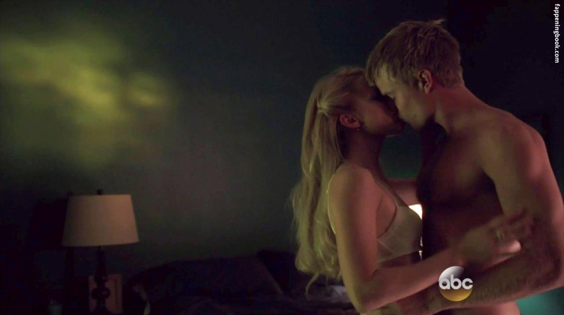 Johanna Braddy Nude, The Fappening - Photo #265479 - FappeningBook.