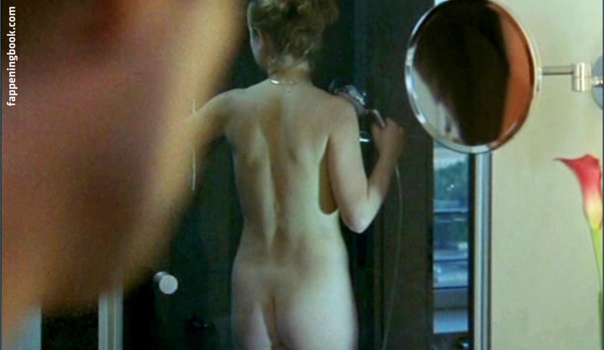 Julia Brendler Nude