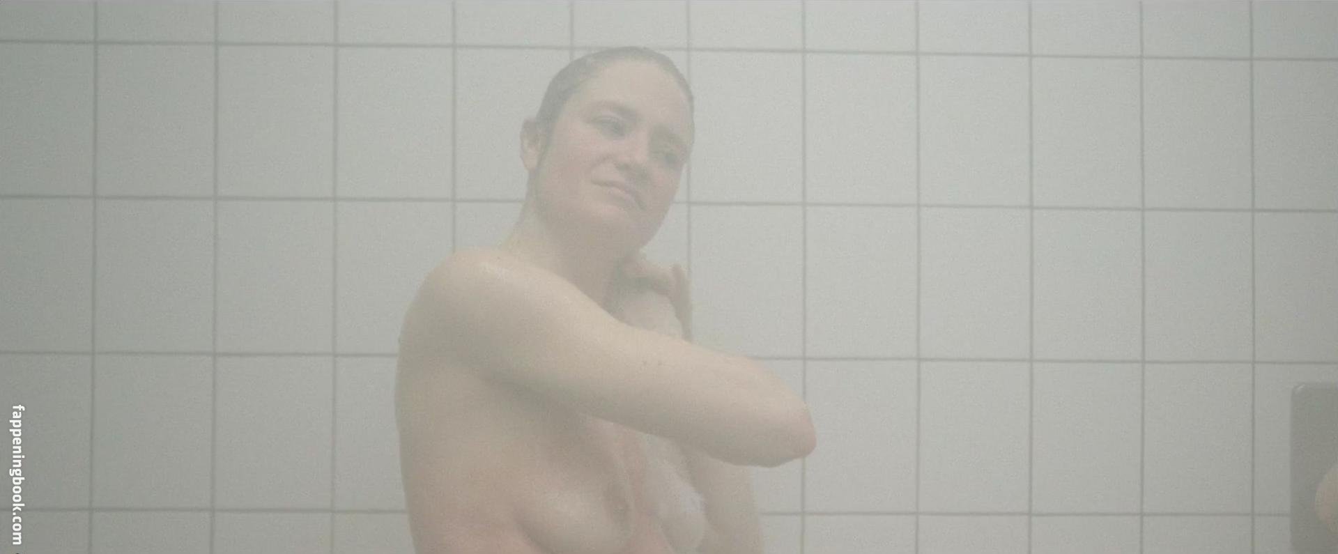 Julia Jentsch Nude