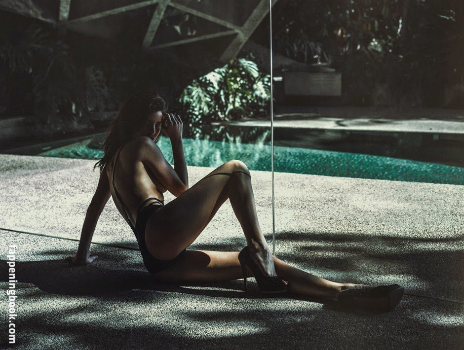Naked julia lescova Latvian Model