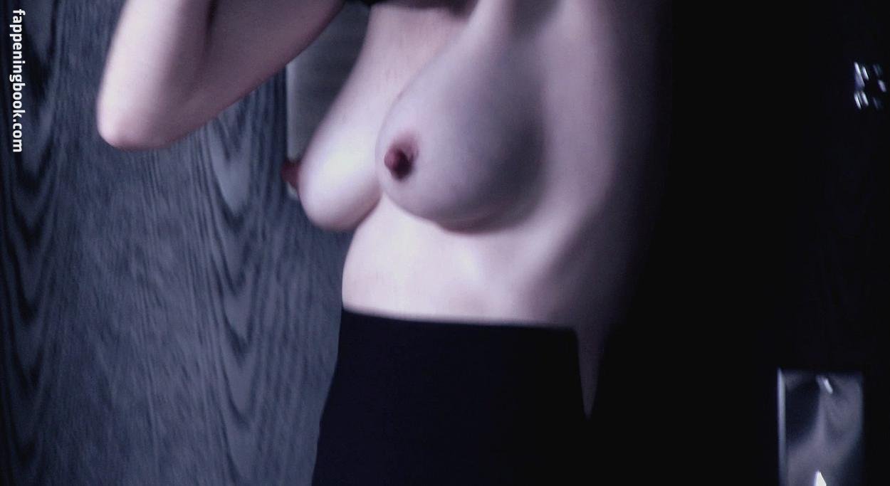 Julianne Nicholson Nude