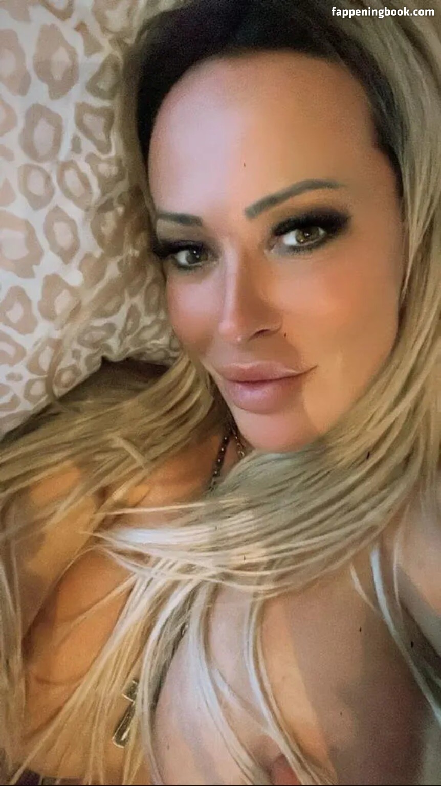 justcora76 Nude OnlyFans Leaks