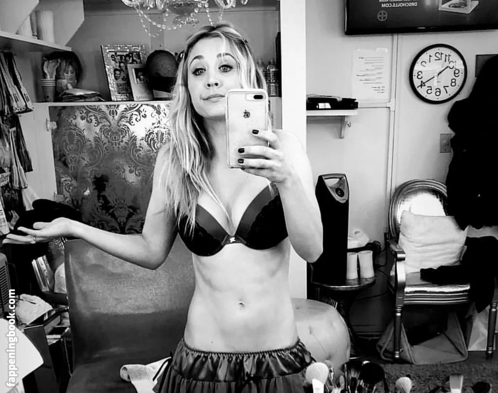 https://fappeningbook.com/photos/k/a/kaley-cuoco/2000/1206.jpg