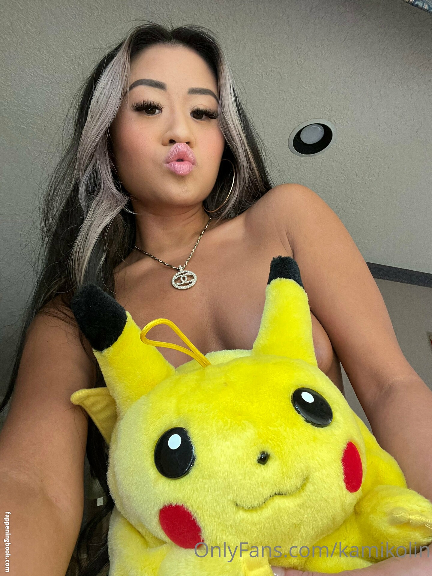 kamikolin Nude OnlyFans Leaks