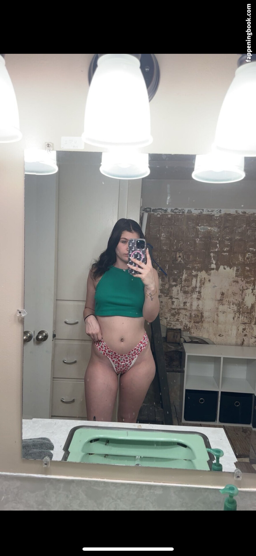 Kamryn Rae Nude OnlyFans Leaks