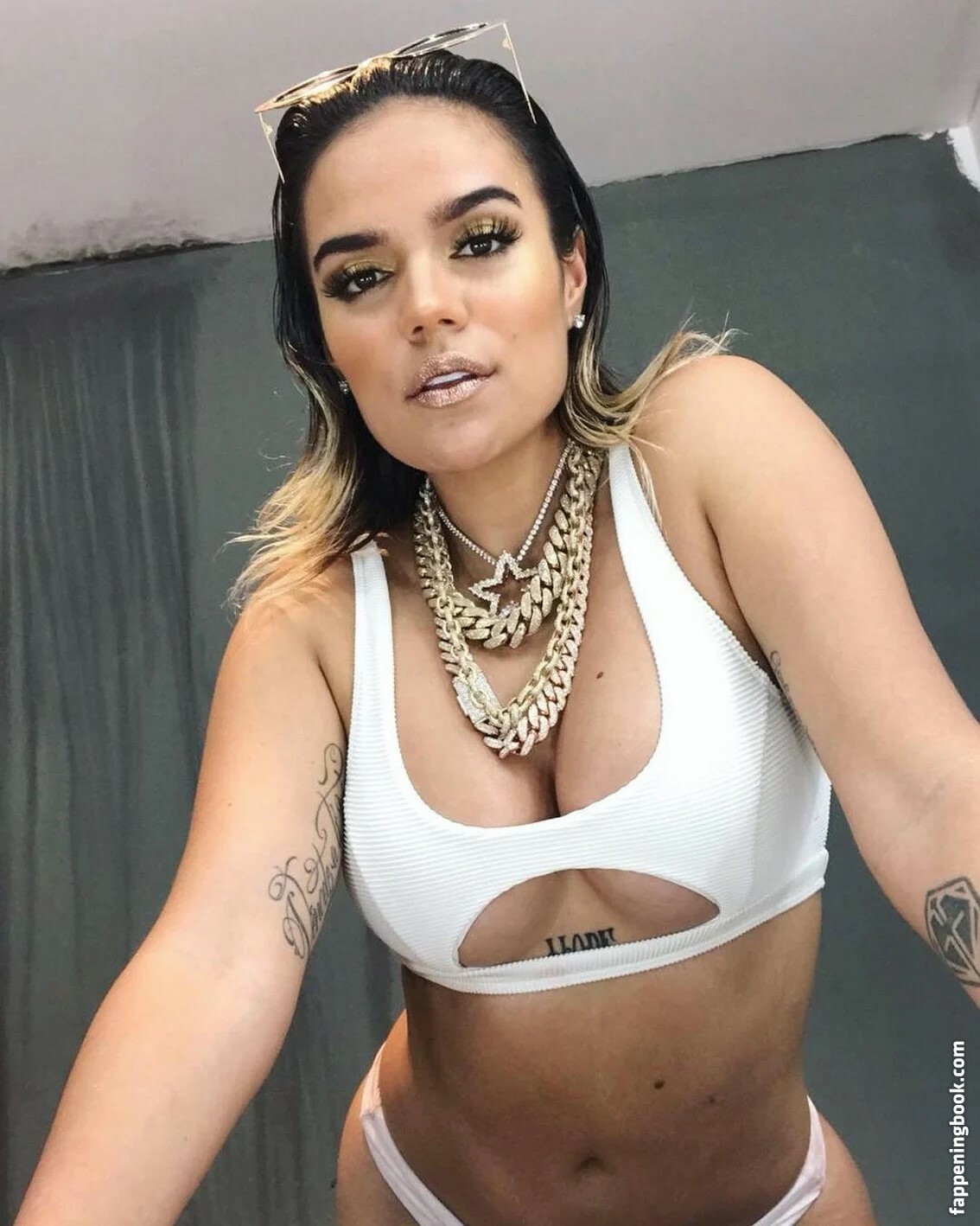 KAROL G Fapello Latest Exclusive Leaked Photos