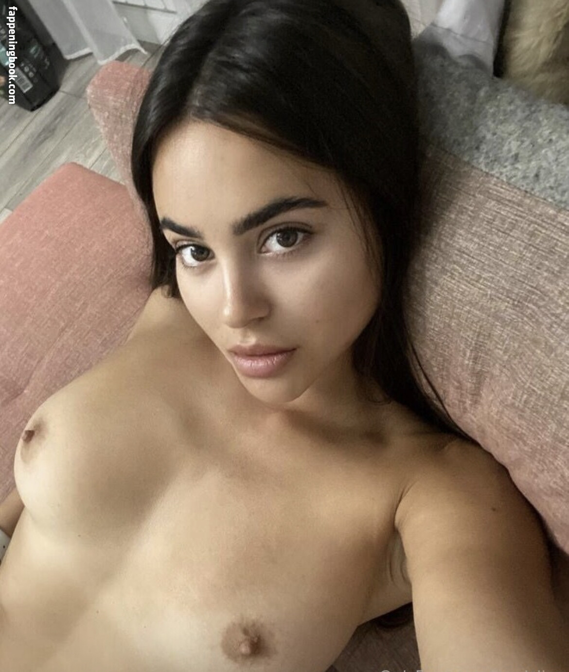 Karyna Kardelian Nude OnlyFans Leaks