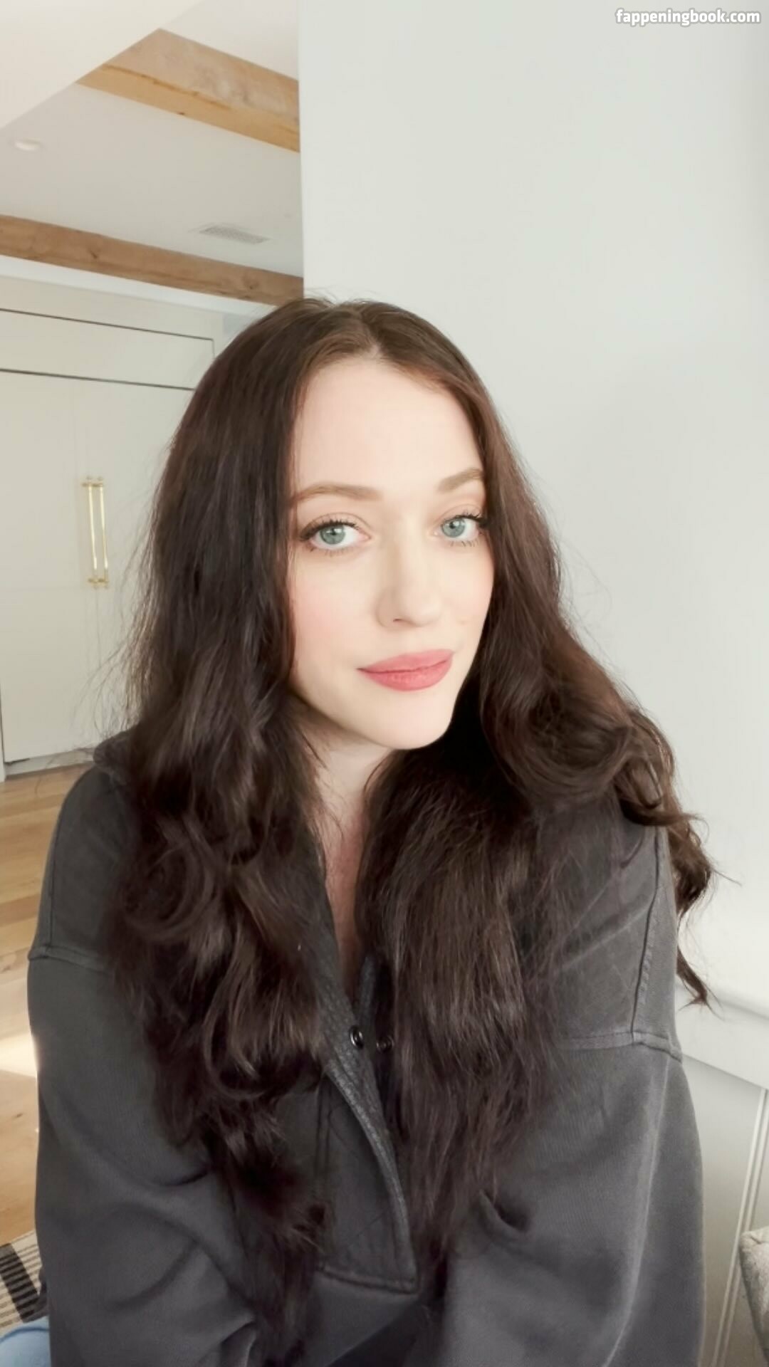 Kat Dennings Fapello Latest Exclusive Leaked Photos