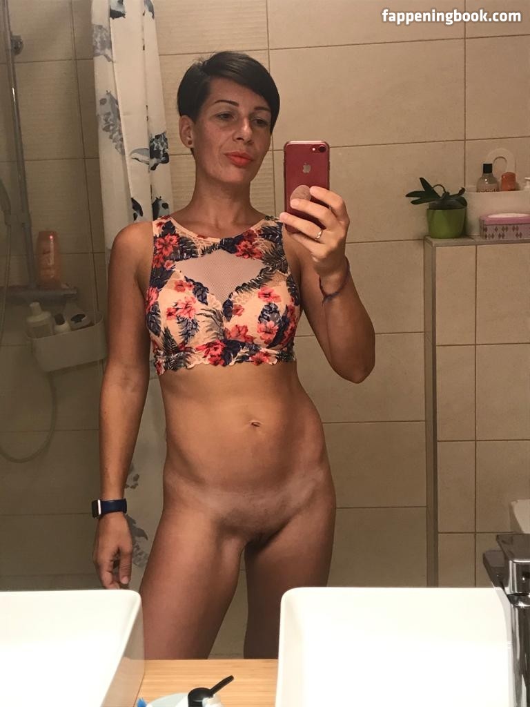 Kat Haze Nude OnlyFans Leaks