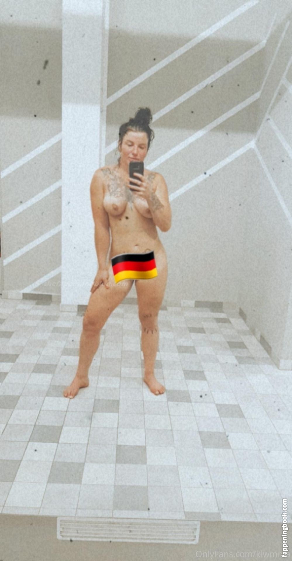 Katharina Lehner Nude