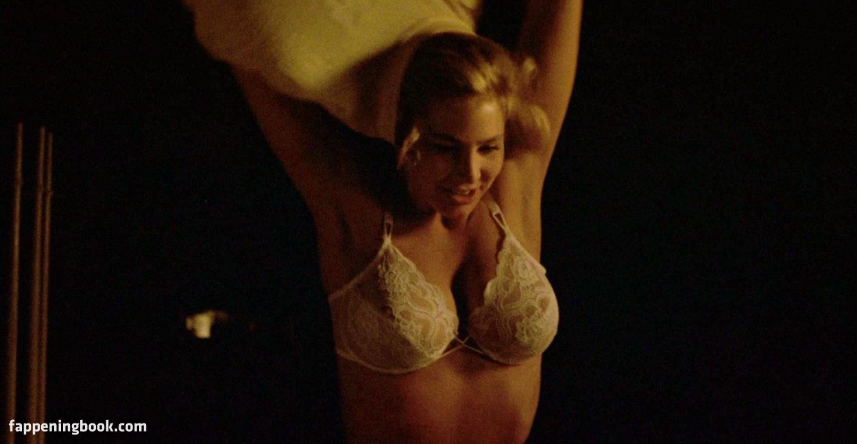 Kathleen Kinmont Nude, The Fappening - Photo #289960 - FappeningBook