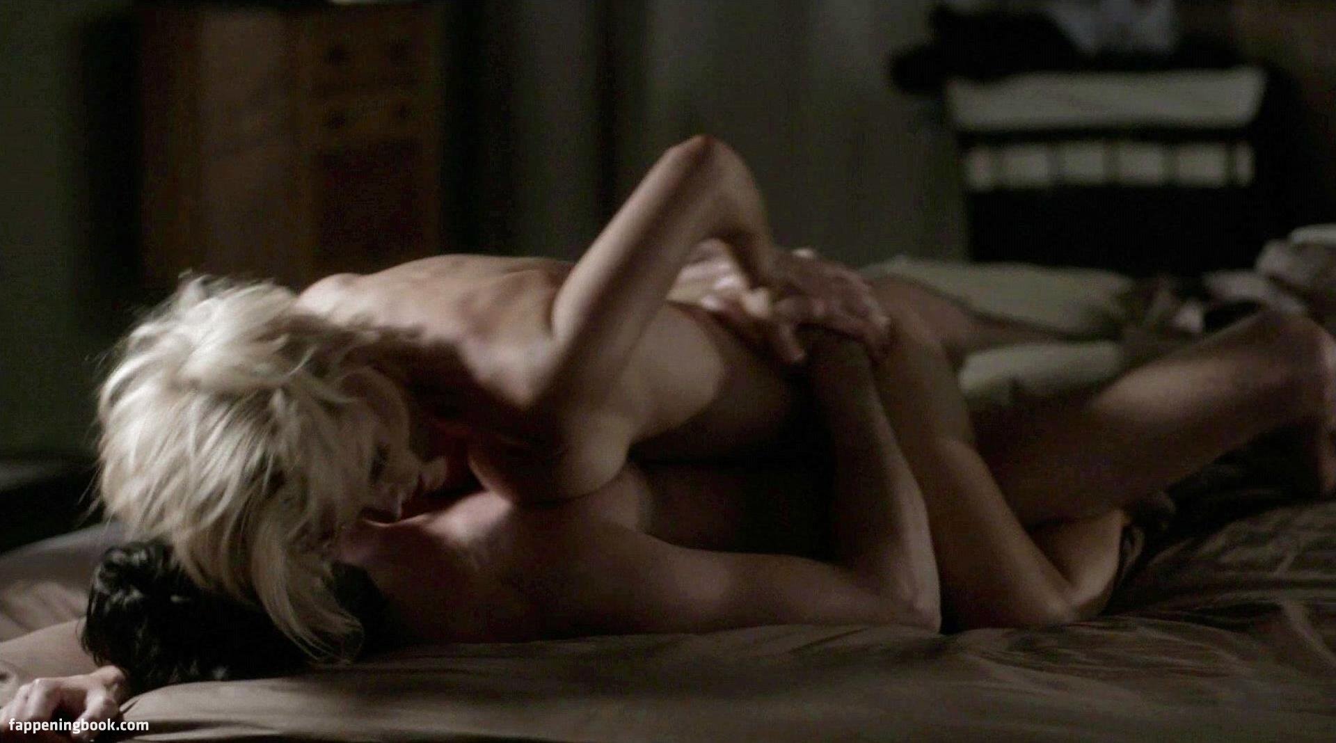 Kathleen Robertson Nude, The Fappening - Photo #290159 - FappeningBook.