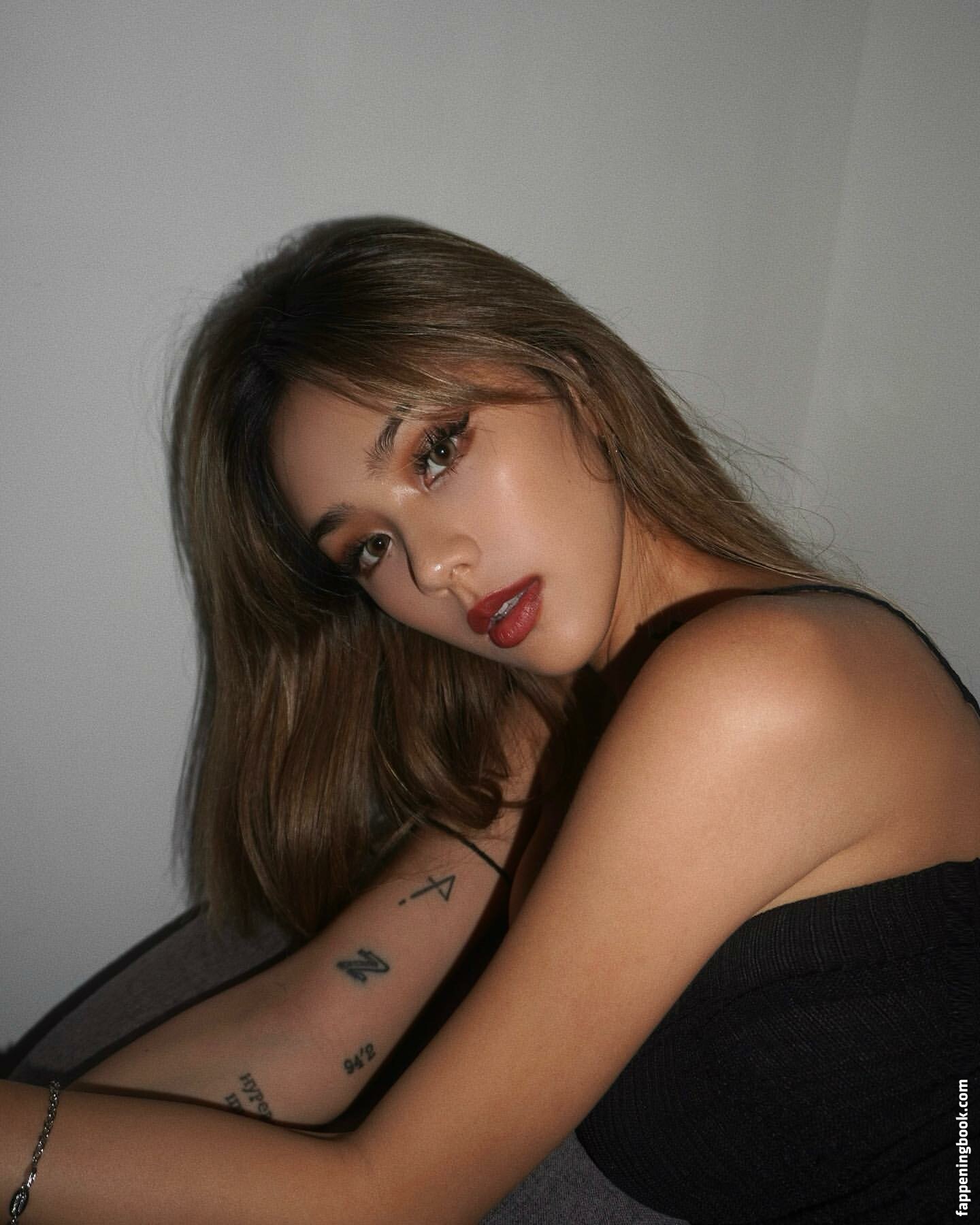 Kathy Zheng Nude