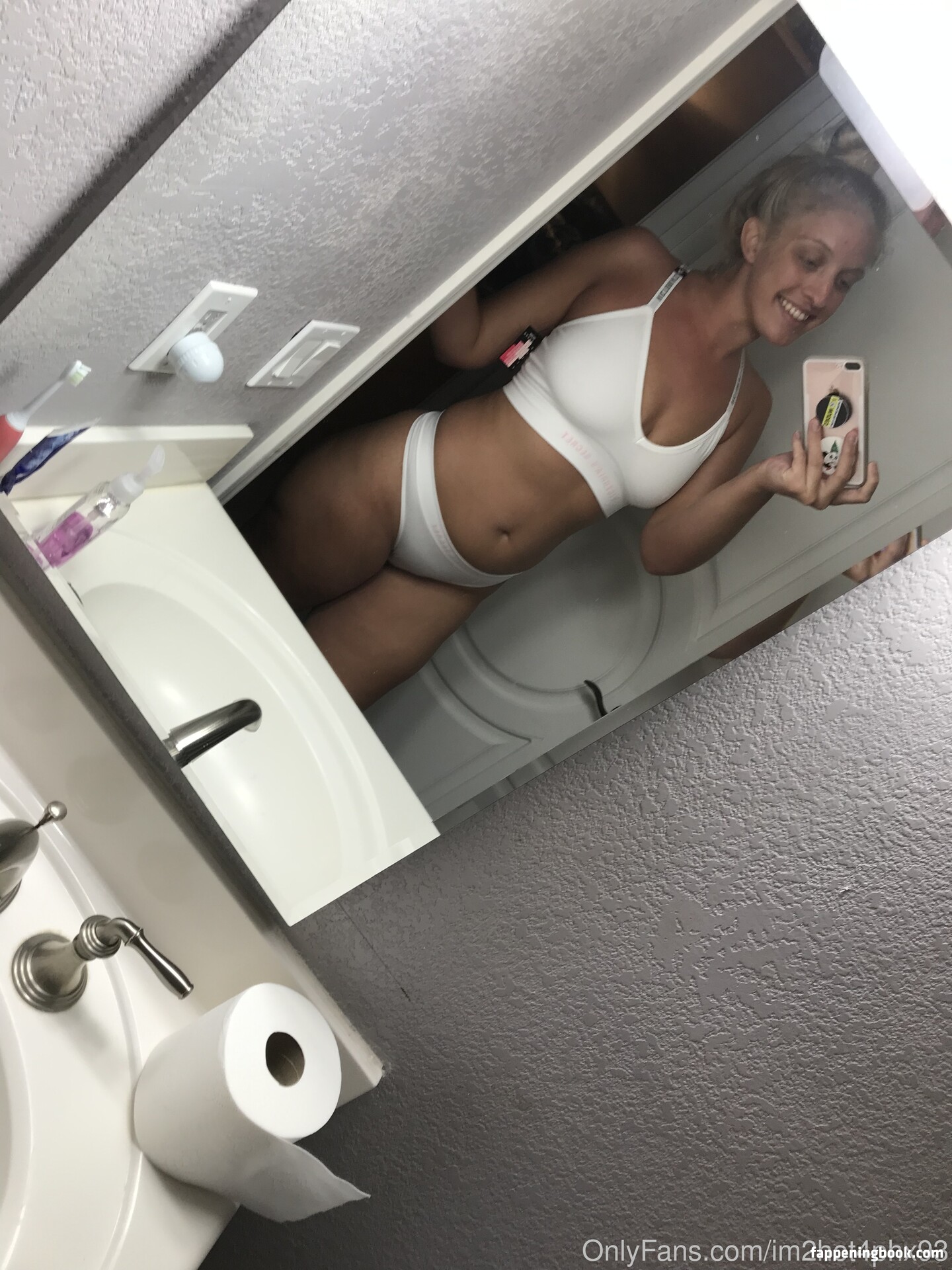 katiediamonds222 Nude OnlyFans Leaks