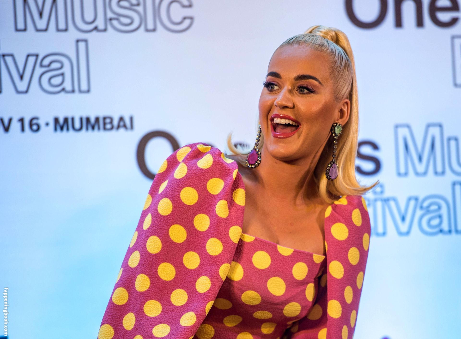 Katy Perry Nude, Fappening, Sexy Photos, Uncensored - Page 16 - FappeningBook