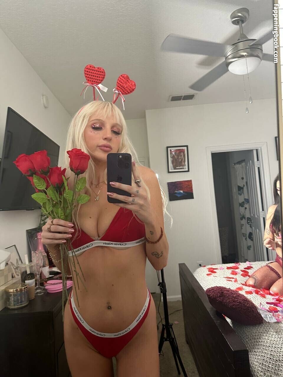 Katycarnegie Nude OnlyFans Leaks