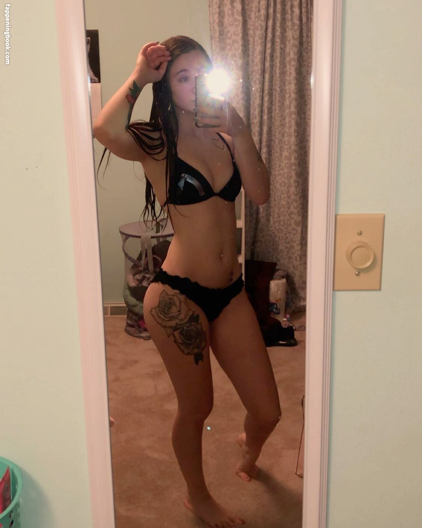 Kayla Wire Nude OnlyFans Leaks