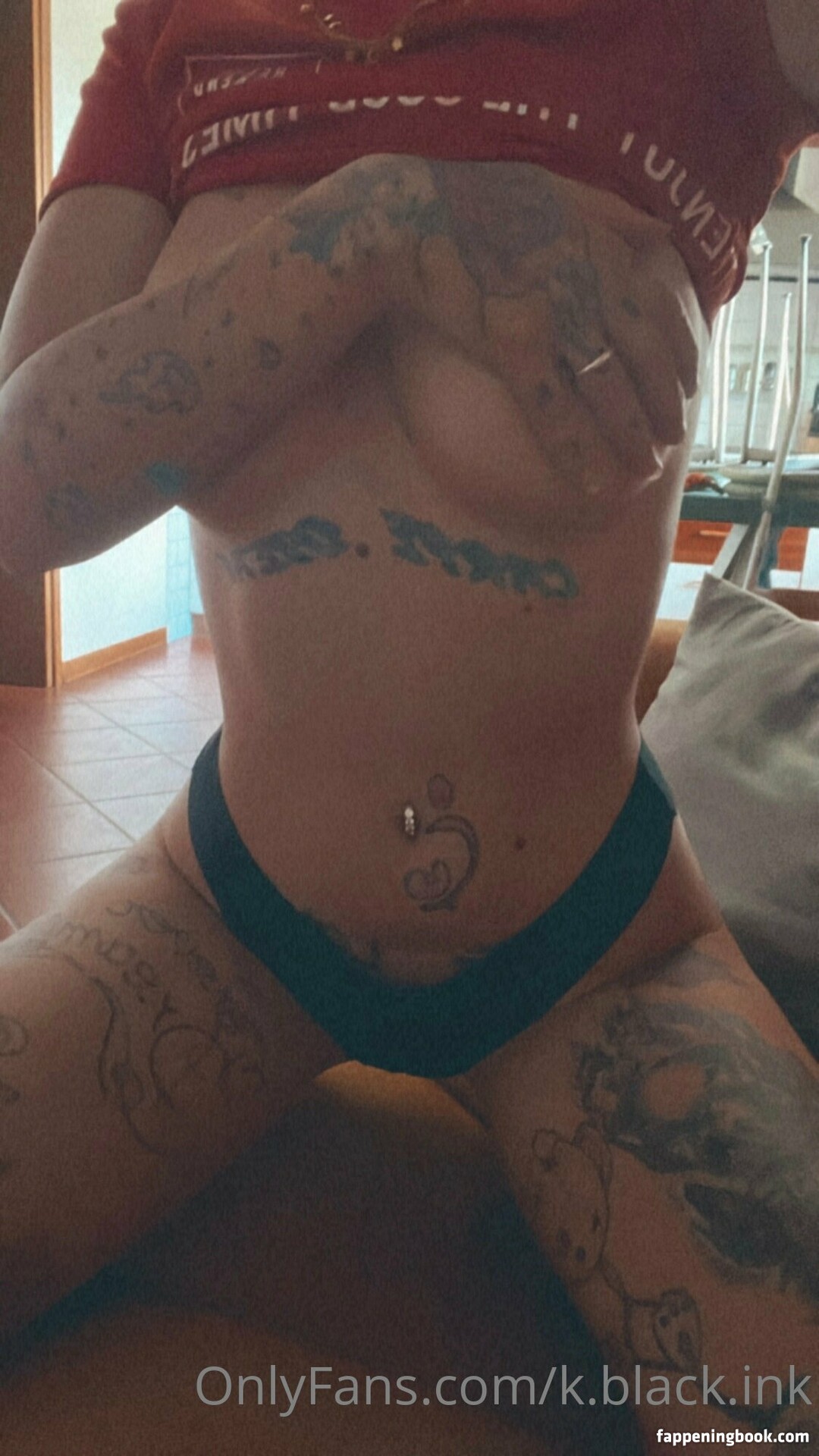 k.black.ink Nude OnlyFans Leaks