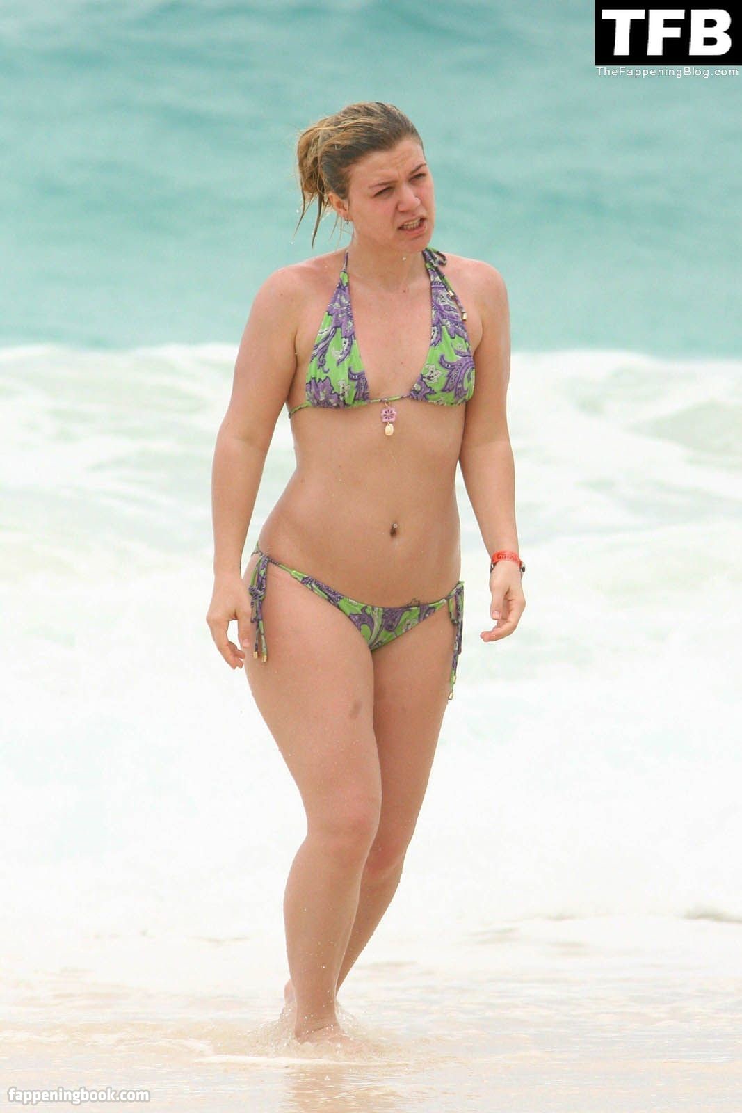 Kelly Clarkson Nude