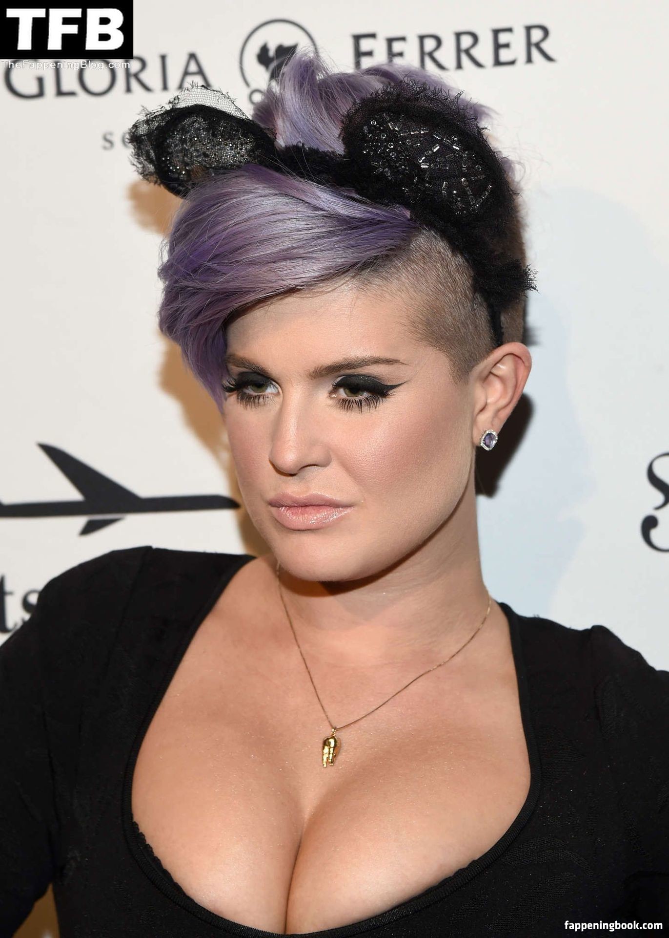 Kelly Osbourne Nude