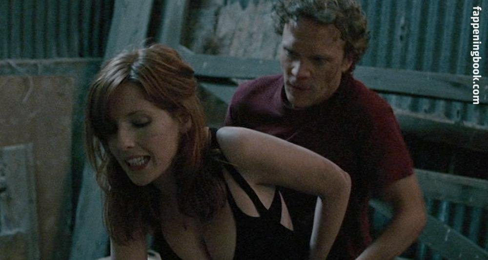 Kelly reilly topless