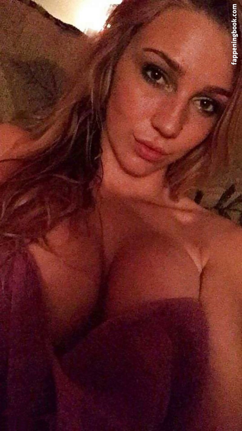 Kendra Sunderland Nude OnlyFans Leaks