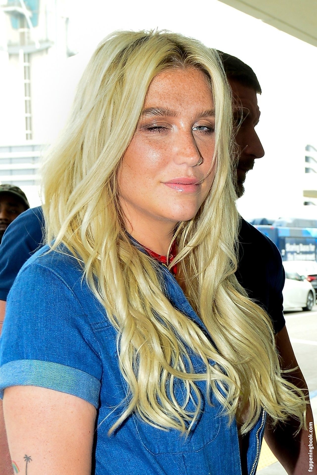 Kesha leaked photo