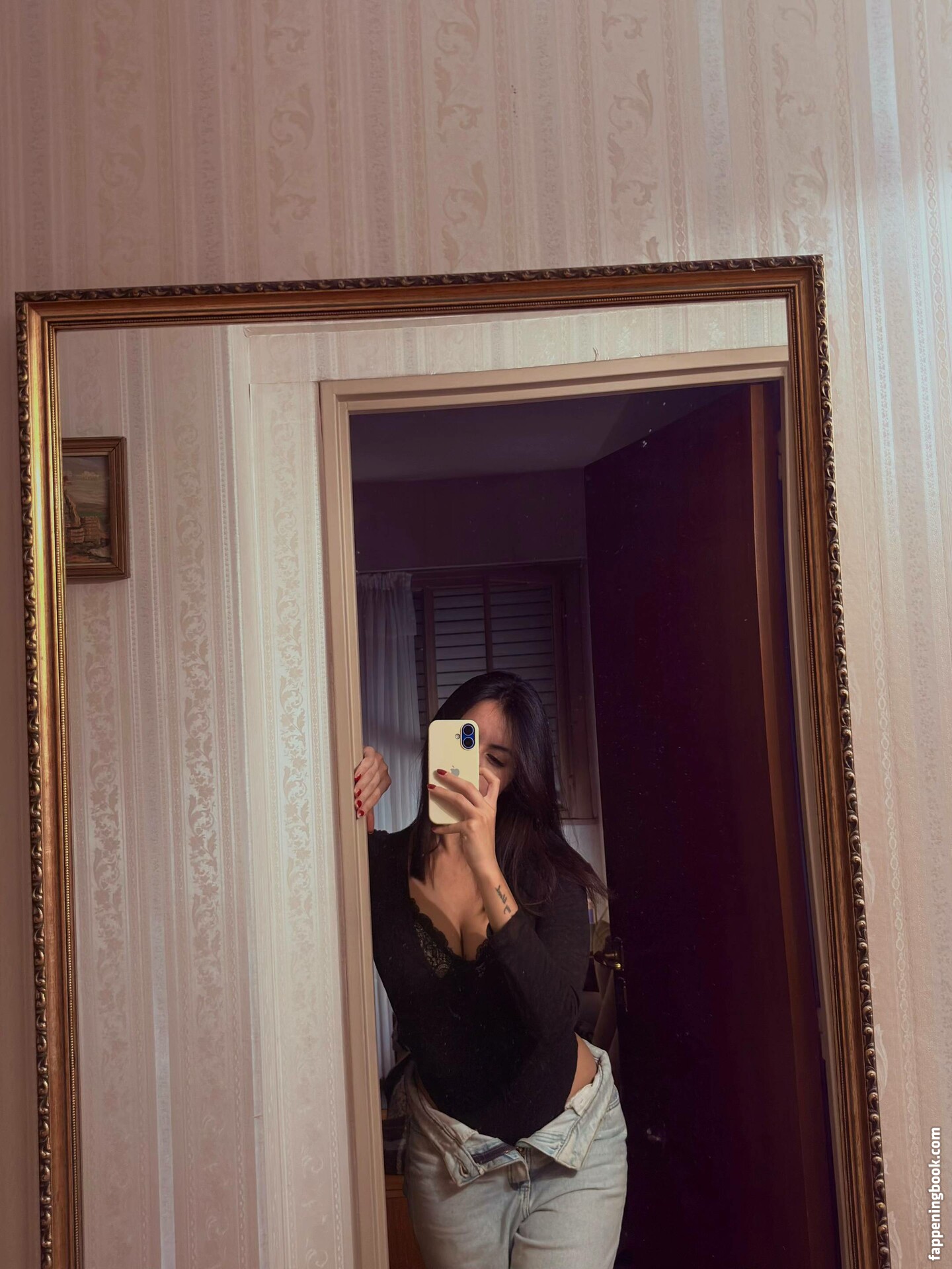 kiaratorrent Nude