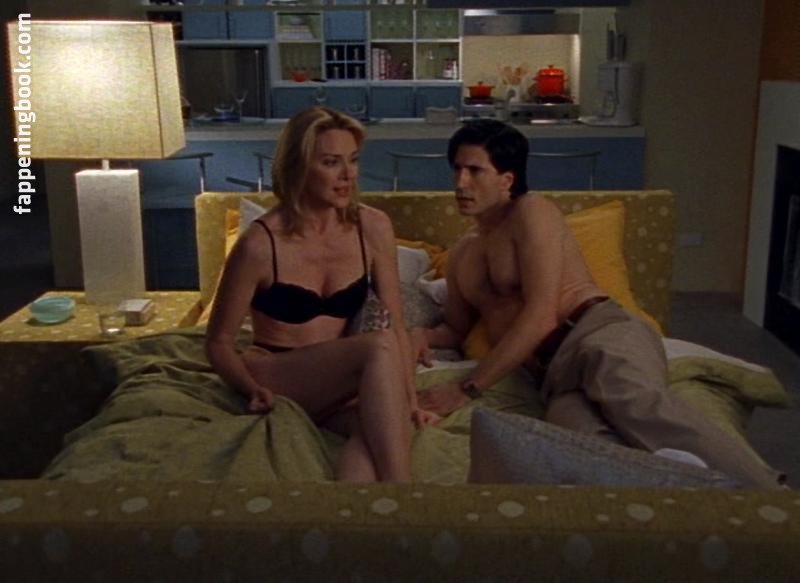 Kim Cattrall Nude