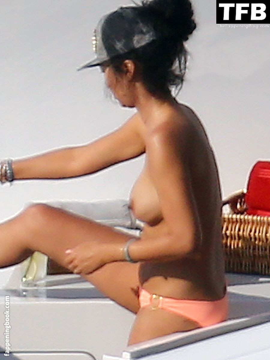 Kimora Lee Simmons Nude