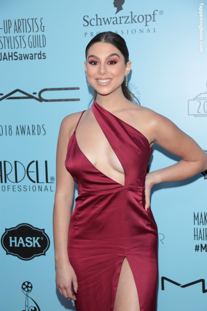 Kira Kosarin Nude Onlyfans Leaks Fappening Page 5 Fappeningbook