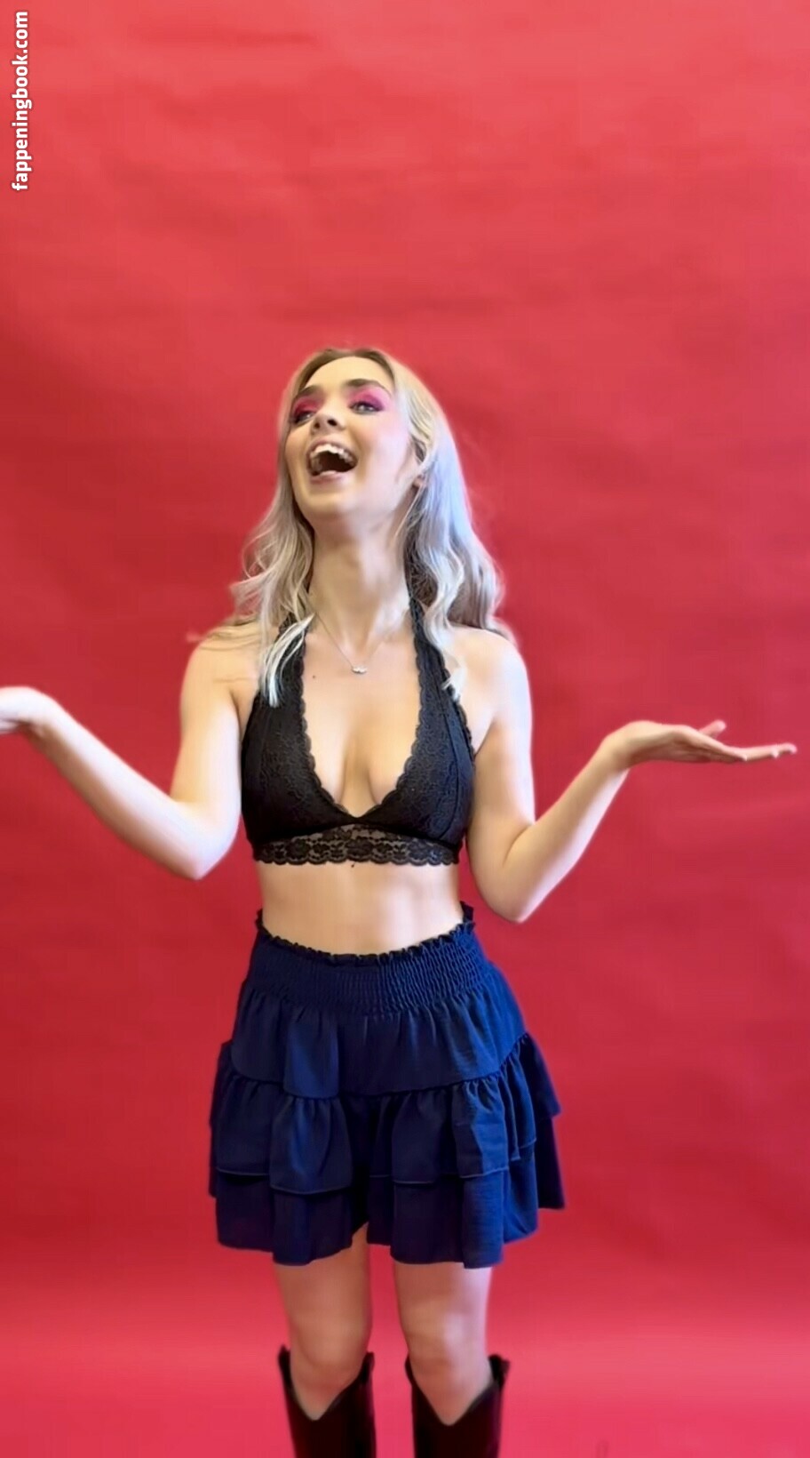 Kittysblind Nude